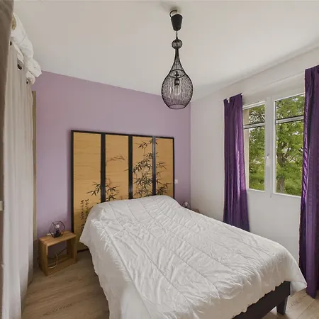 Nyaraló Superbe Maison De Plain Pied Avec Piscine Pour 6 La Chapelle-Aubareil