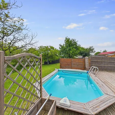 Nyaraló Superbe Maison De Plain Pied Avec Piscine Pour 6